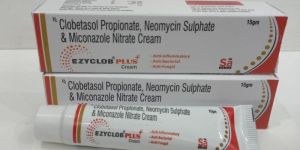 CLOBETASOL PROPIONATE + NEOMYCIN + MICONAZOLE + CHLOROCRESOL