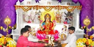 Maa Laxmi Puja Service