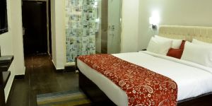 Instant Hotel Reservation Service