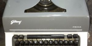 Godrej Prima Typewriter