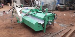 Road Sweeping Machine