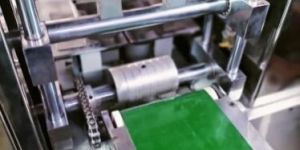 Horizontal Flow Shrink Wrapping Machine