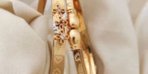 Ladies Artificial Bangles