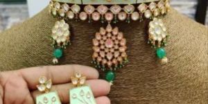 Ladies Artificial Necklace Set