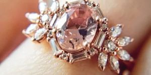 Ladies Artificial Ring