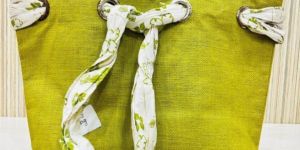 Trendy Green Jute Bag with Inner Pocket for Outdoor Use Fashionable Shopping Bag