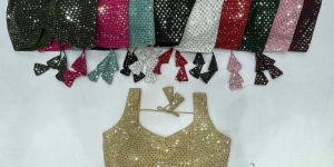 Designer Sleeveless Readymade Blouse