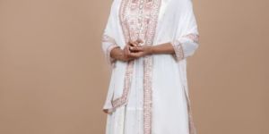 Ladies White Georgette Gown