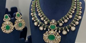 Ladies Fancy Kundan Polki Necklace Set