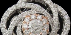 Ladies Diamond Pendant