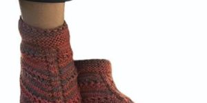 Ladies Maroon Acrylic Socks