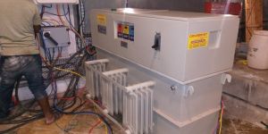 Three Phase Servo Controlled Voltage Stabilizer