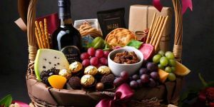 Engagement Gift Hamper