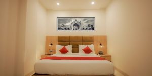 Online Hotel Booking Service