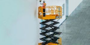 Electric Scissor Lifts