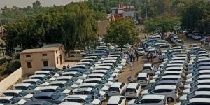 Luxury Car Rental Service