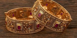 Ladies Party Wear Artificial Bangles