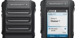 Motorola R7 Walkie Talkie