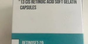 Retinoic Capsules