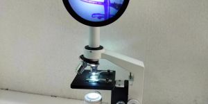 Student Projection Microscope