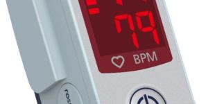 SB100 Fingertip Pulse Oximeter