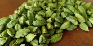 8.5 MM Green Cardamom