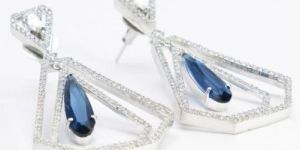 PENTAGON CRYSTAL STONE EARRINGS FOR WOMAN
