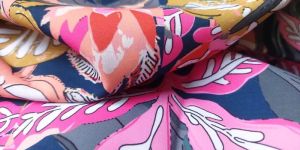 Multicolor Polyester Print Fabric