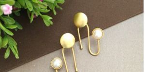 Golden Textured Stud Earring