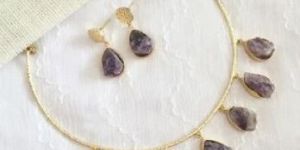 Rushika Agate Stone Hasli Set