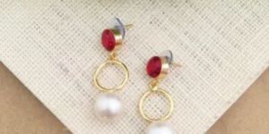 Vidhi Pearl Drop Earring