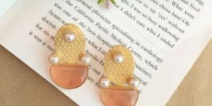 Yukal Hammered Pearl Earrings