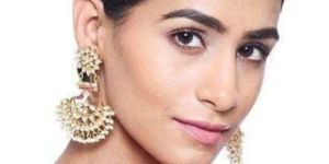 Kundan Chandbalis with Pearls Woman Earrings