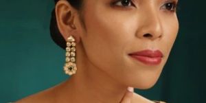 Kundan Dangler Woman Earrings
