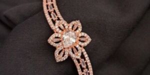 Zevarly Sarina Floral Open Cuff Ad / Cz Bracelet