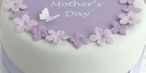 Pineapple Fondant Mothers Day Cake