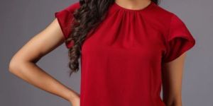 SOLID RED FLUTTER SLEEVE TOP