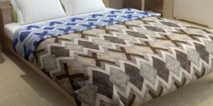 Floral Trellis Double Bed AC Quilt Comforter
