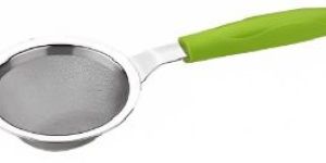 SS TEA STRAINER WITH PLASTIC HANDLE