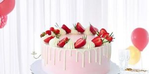 Strawberry Cake