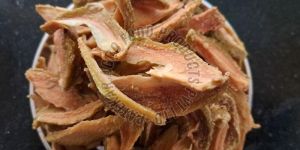 Dehydrated Chikoo Flakes