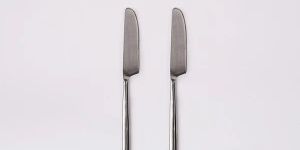 HANOI TABLE KNIFE - SET OF 2