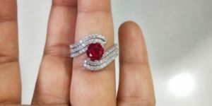 925 Silver Cubic Zirconia Royal Solitaire Ring