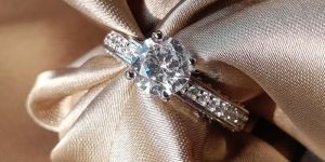 925 Silver Stardust Solitaire Ring.