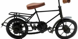 Stylish Handicraft Wooden Wrought Iron Cycle