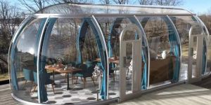 Transparent Capsule Shape Glass Dome Enclosure