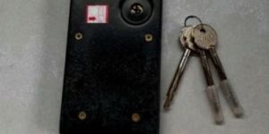 Cross Key Side Shutter Lock