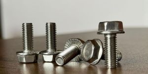 GEETA A2-70 DIN 6921 FLANGE BOLT