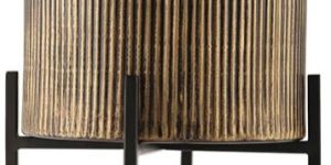 Iron Ribbed Planter