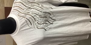 Piping Beadsss T-SHIRT